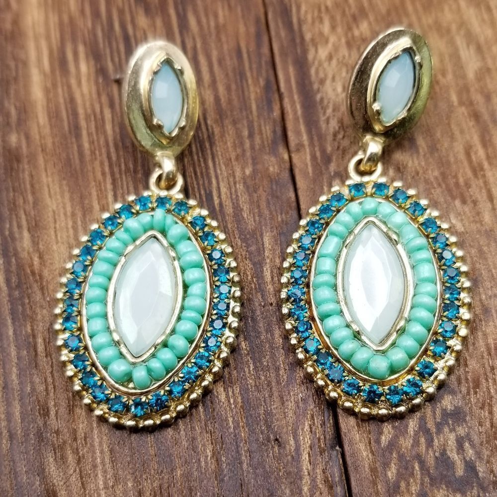 Aura bollywood flare earrings E257